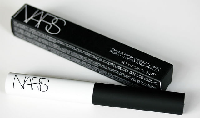 beauty review Nars Smudge Proof Eyeshadow base DECOR